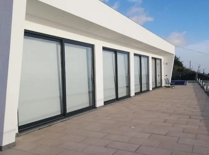 Majestic Seaview Villa *