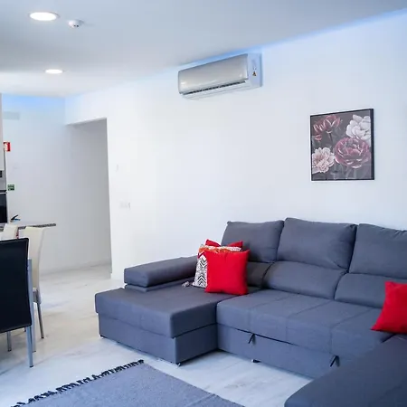 Majestic Seaview Вилла